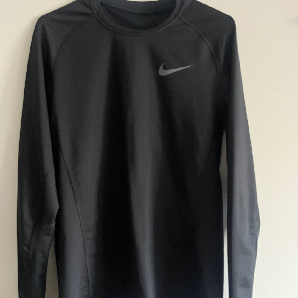 Nike Dri Fit Thermal Layer Top